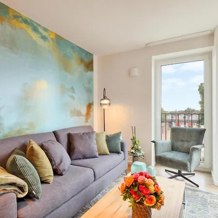 1 Bedroom In *